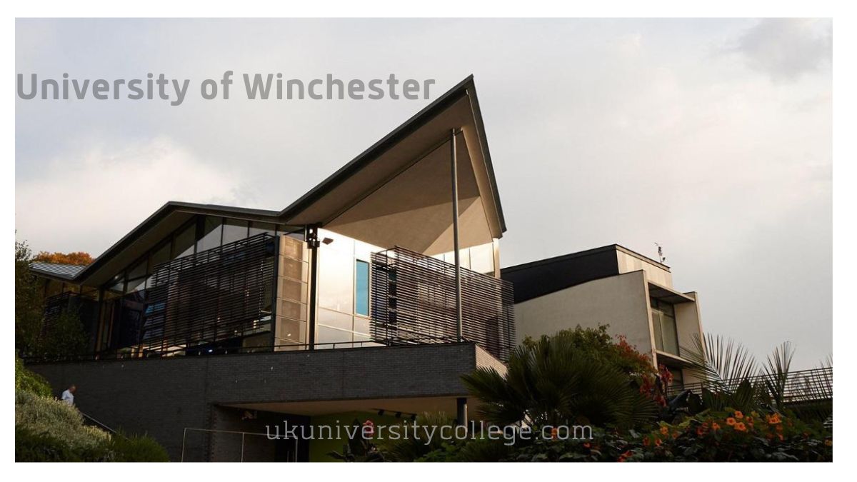 winchester-university